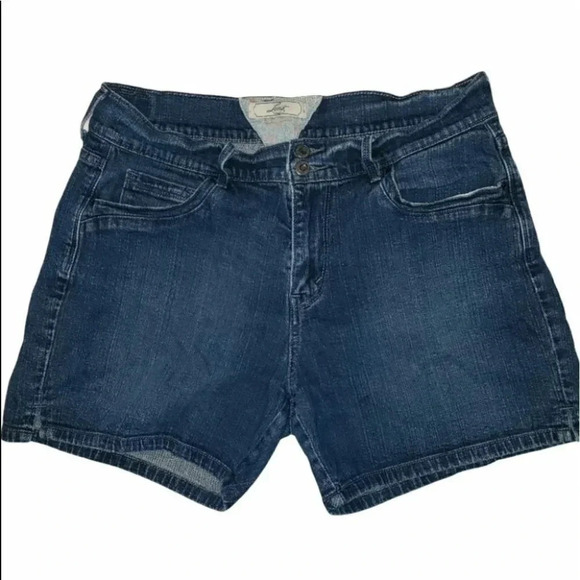 Vintage Levi's hi rise Jean shorts size‎ 12 - Picture 1 of 4